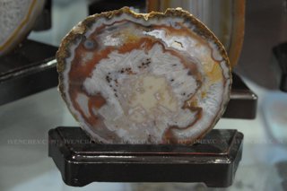 320_01_0137_agate.jpg